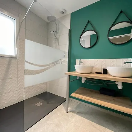 Casa de Férias Familial Avec Piscine Chauffee A - Fr-1-426-572 *