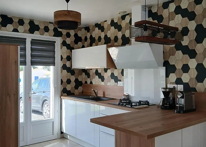 Casa vacanze Familial Avec Piscine Chauffée à - Fr-1-426-572 Brétignolles-sur-Mer